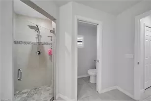 1430 SW 4th Ln, Cape Coral, FL 33991 - Photo 23