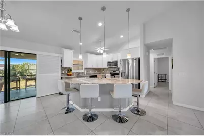 1430 SW 4th Ln, Cape Coral, FL 33991 - Photo 5