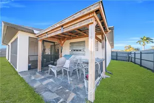 1430 SW 4th Ln, Cape Coral, FL 33991 - Photo 33