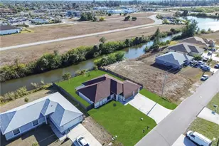 1430 SW 4th Ln, Cape Coral, FL 33991 - Photo 37