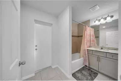 1430 SW 4th Ln, Cape Coral, FL 33991 - Photo 29