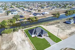 609 NE 11th Terrace, Cape Coral, FL 33909 - Photo 15