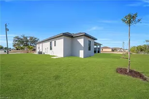 609 NE 11th Terrace, Cape Coral, FL 33909 - Photo 5