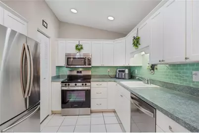 3208 NW 2nd Pl, Cape Coral, FL 33993 - Photo 9