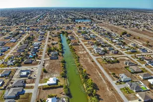 429 NW 14th St, Cape Coral, FL 33993 - Photo 13