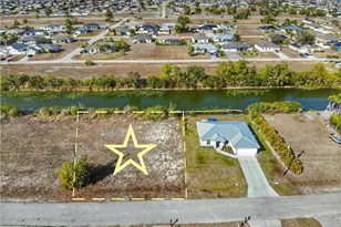 429 NW 14th St, Cape Coral, FL 33993 - Photo 1