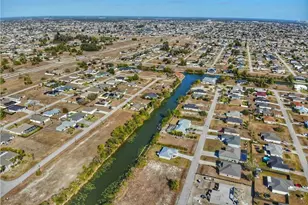 429 NW 14th St, Cape Coral, FL 33993 - Photo 7
