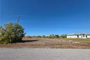 429 NW 14th St, Cape Coral, FL 33993 - Photo 3