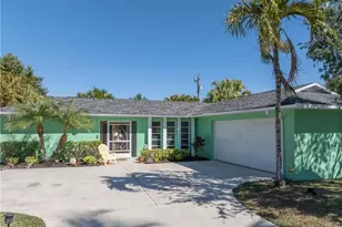 913 SE 26th Terrace, Cape Coral, FL 33904 - Photo 1