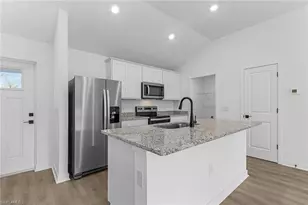 856 Gen D Macarthur Ave, Labelle, FL 33935 - Photo 5