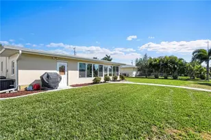 3018 SE 18th Pl, Cape Coral, FL 33904 - Photo 25