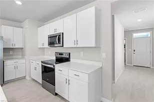 1150 Brooklands Dr, Fort Myers, FL 33905 - Photo 9