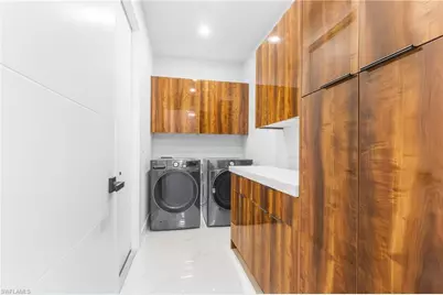 1105 SW 1st Ter, Cape Coral, FL 33991 - Photo 27