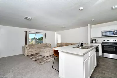 2514 19th St SW, Lehigh Acres, FL 33976 - Photo 9