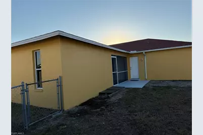 225 SE 4th Ter, Cape Coral, FL 33990 - Photo 19