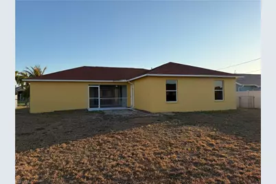 225 SE 4th Ter, Cape Coral, FL 33990 - Photo 21