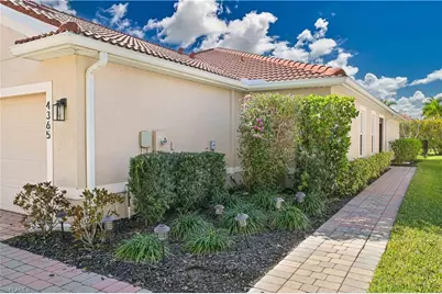 4365 Dutchess Park Rd, Fort Myers, FL 33916 - Photo 3