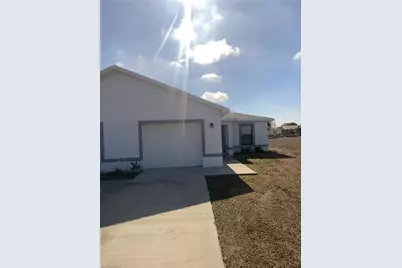 928 SW 39th Ter, Cape Coral, FL 33914 - Photo 1