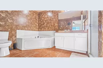 6078 Laurelwood Dr, Fort Myers, FL 33905 - Photo 27