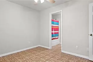 6078 Laurelwood Dr, Fort Myers, FL 33905 - Photo 7