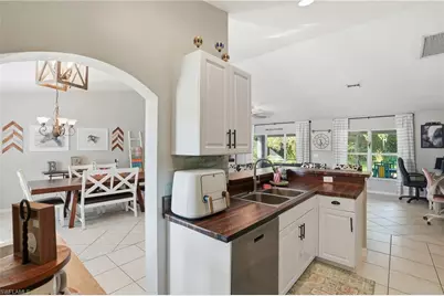 2014 Odessa Cir, Labelle, FL 33935 - Photo 13