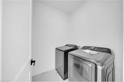 621 Greenbriar Blvd, Lehigh Acres, FL 33972 - Photo 17