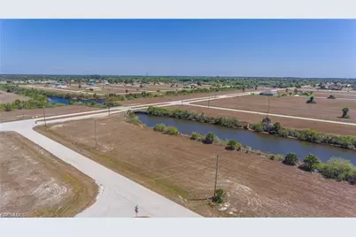 4010 NW 39th Ln, Cape Coral, FL 33993 - Photo 11