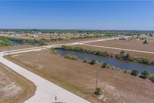 4010 NW 39th Ln, Cape Coral, FL 33993 - Photo 11