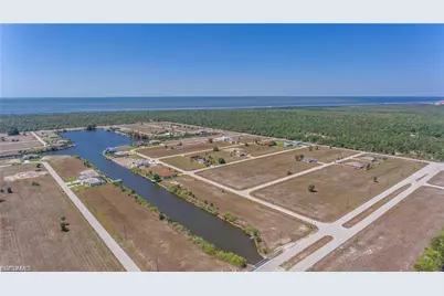 4010 NW 39th Ln, Cape Coral, FL 33993 - Photo 7