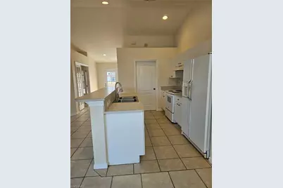 2804 66th St W, Lehigh Acres, FL 33971 - Photo 7