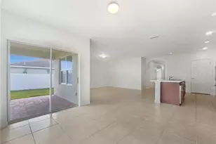 131 NE 23rd Pl, Cape Coral, FL 33909 - Photo 7