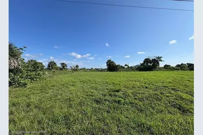 2321 NE 17th St, Cape Coral, FL 33909 - Photo 1