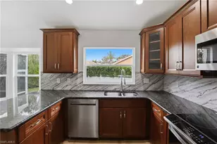 12960 Eagle Pointe Cir, Fort Myers, FL 33913 - Photo 15