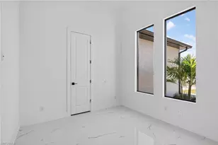 2515 NE 5th Pl, Cape Coral, FL 33909 - Photo 17