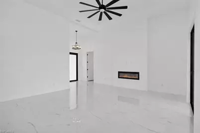 2515 NE 5th Pl, Cape Coral, FL 33909 - Photo 11