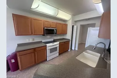 10339 Whispering Palms Dr #202, Fort Myers, FL 33913 - Photo 5