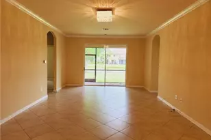 2432 Caslotti Way, Cape Coral, FL 33909 - Photo 5