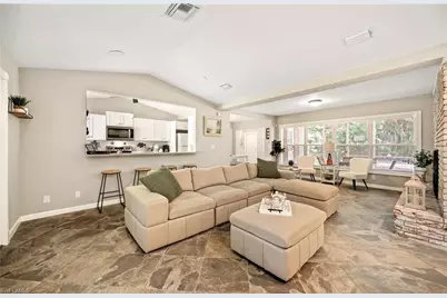 5736 Riverside Dr, Cape Coral, FL 33904 - Photo 7