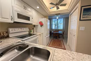 285 Naples Cove Dr, Naples, FL 34110 - Photo 7