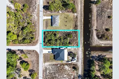 954 Lakeside Dr, Lehigh Acres, FL 33974 - Photo 11