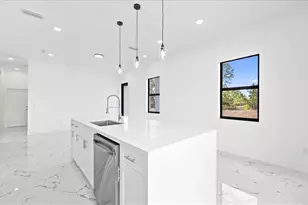 747 Anaconda Ave S, Lehigh Acres, FL 33974 - Photo 5