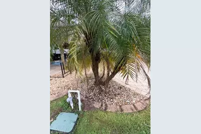 10329 Fire Flag Trl, Fort Myers, FL 33905 - Photo 11