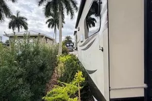 10329 Fire Flag Trail, Fort Myers, FL 33905 - Photo 7