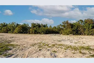 917 NE 11th Ter, Cape Coral, FL 33909 - Photo 1