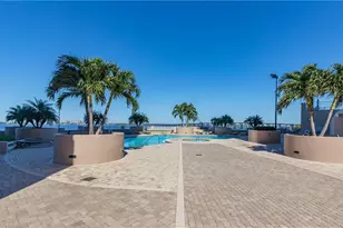 2090 W First St, Fort Myers, FL 33901 - Photo 29