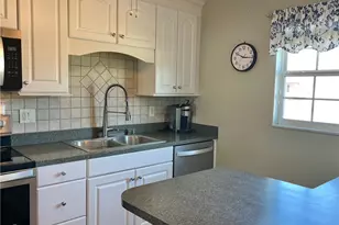 1236 Myerlee Country Club Blvd, Fort Myers, FL 33919 - Photo 9