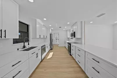 5671 Balkan Ct, Fort Myers, FL 33919 - Photo 11