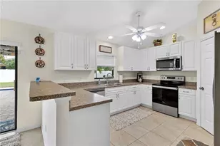 423 NW 7th Pl, Cape Coral, FL 33993 - Photo 17