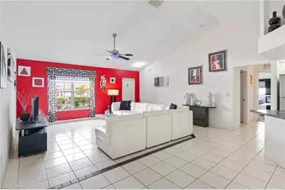 308 NE 19th Ter, Cape Coral, FL 33909 - Photo 7