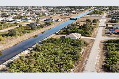 335 Paulcrest Ave, Lehigh Acres, FL 33974 - Photo 5